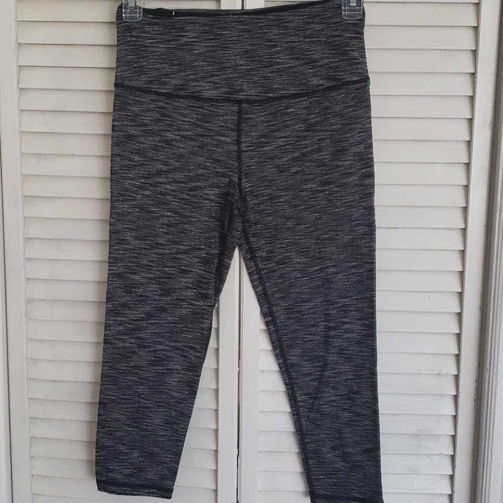 VICTORIA SPORT Heather Gray Workout Leggings